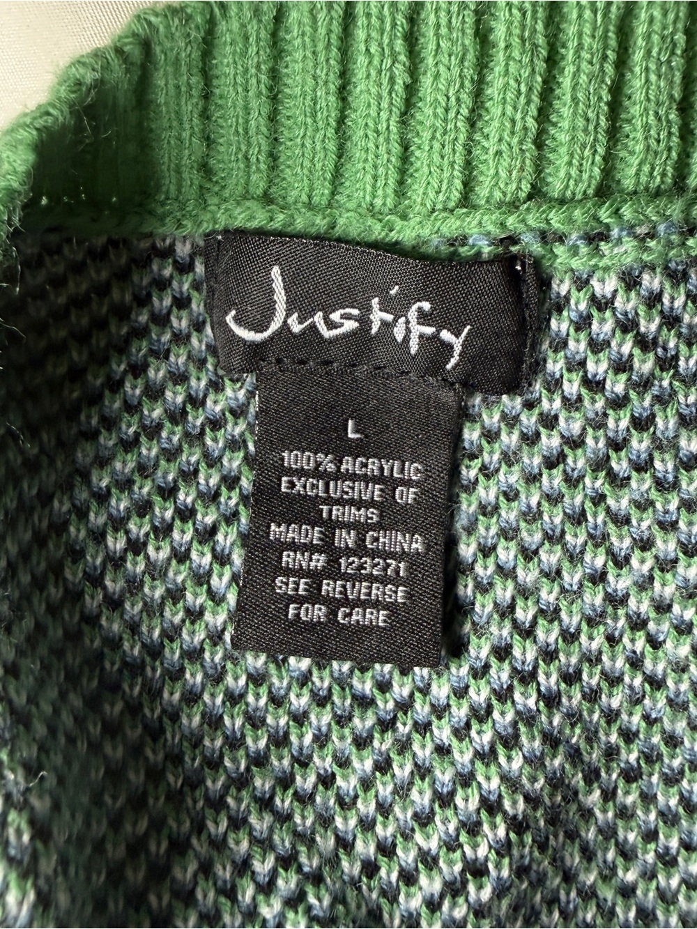 Justify Vest - Picture 4 of 5